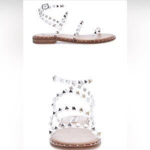 Steve Madden Transport Spike Studded Flat Sandals Size 9.5.  Never worn